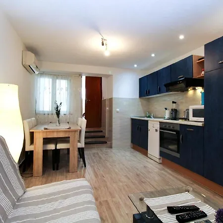 Fuer 2 Personen Ca 36 Qm In Pula, Istrien Istrische Riviera *